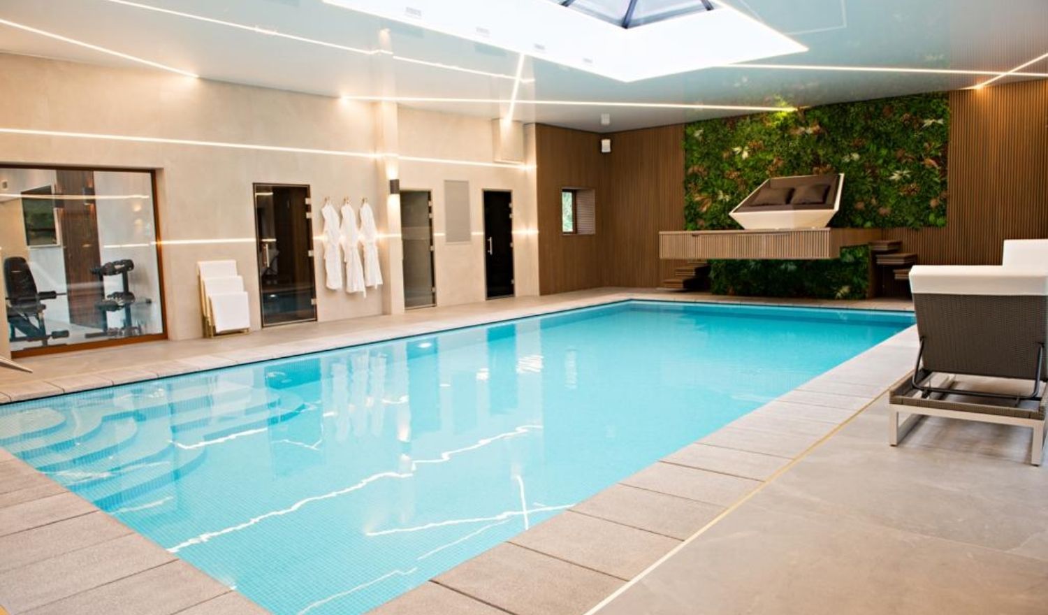 Crystal Leisure - Swimming Pool Maintenance